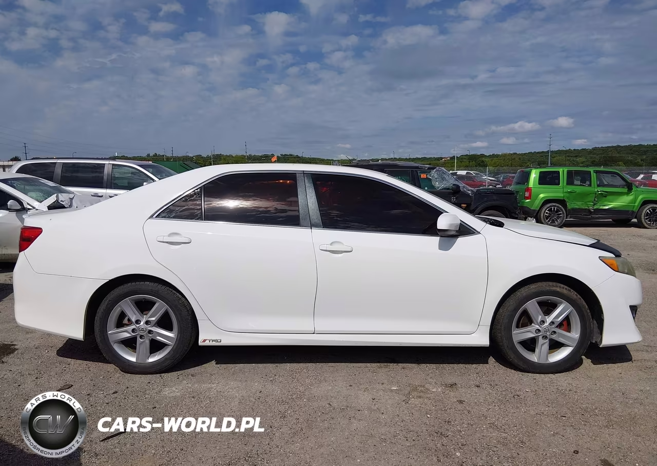 2014 Toyota Camry Se VIN:4T1BF1FK4EU381286 - 13