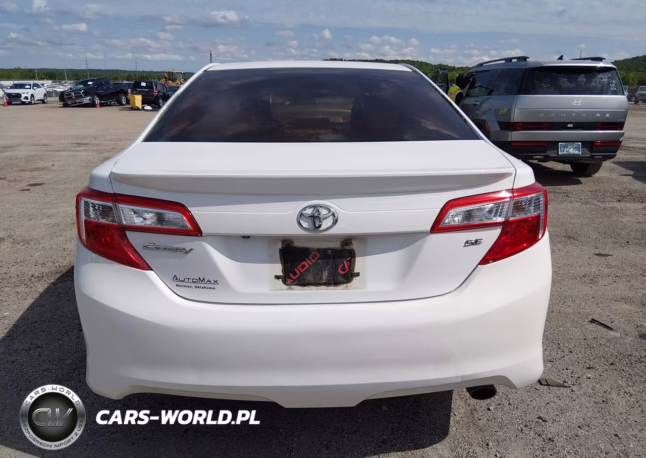 2014 Toyota Camry Se VIN:4T1BF1FK4EU381286 - 16