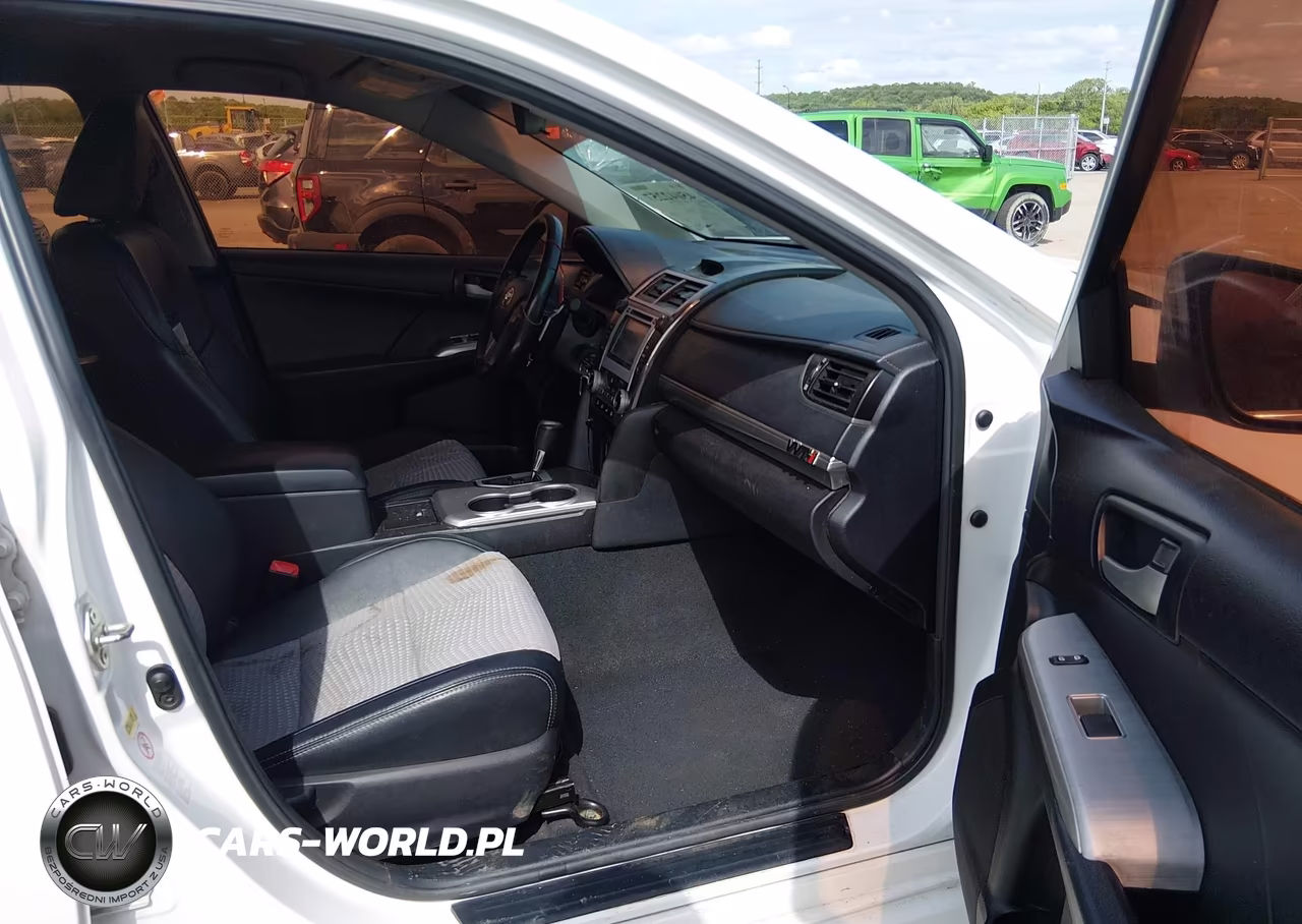 2014 Toyota Camry Se VIN:4T1BF1FK4EU381286 - 5
