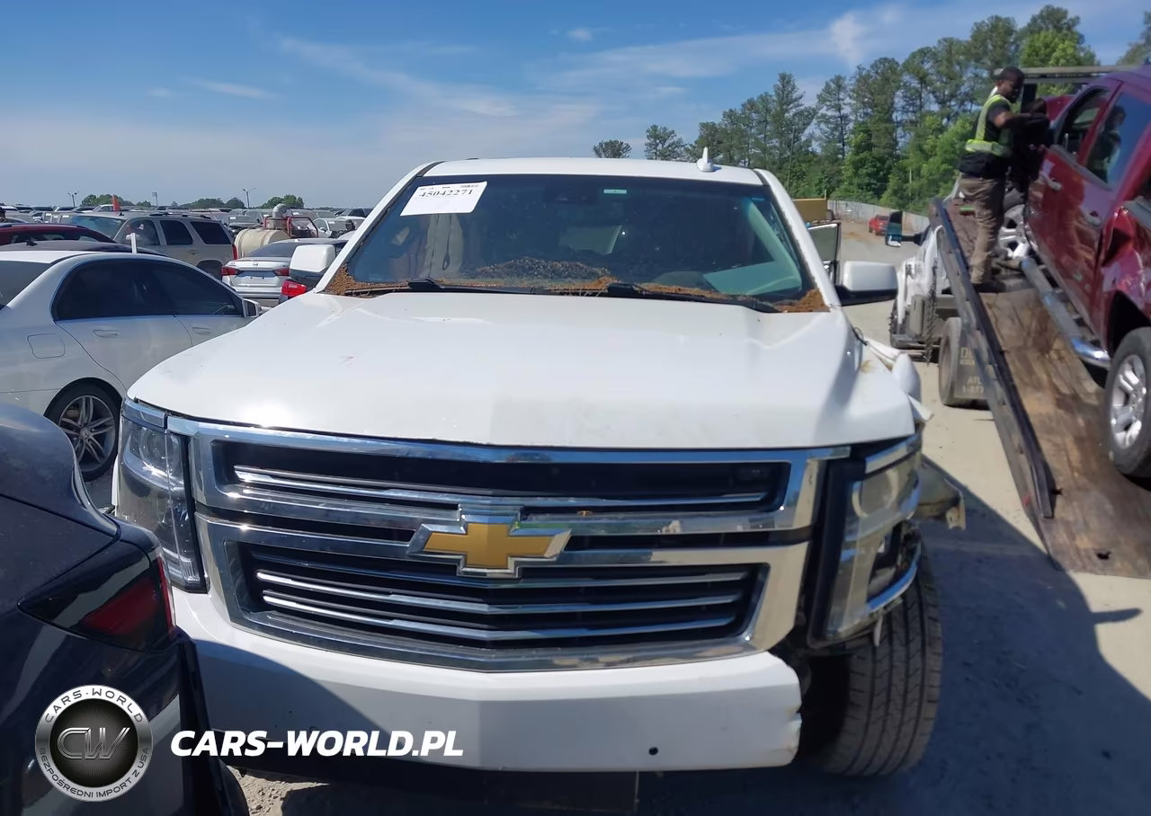 2019 Chevrolet Suburban Lt VIN:1GNSCHKCXKR356158 - 12