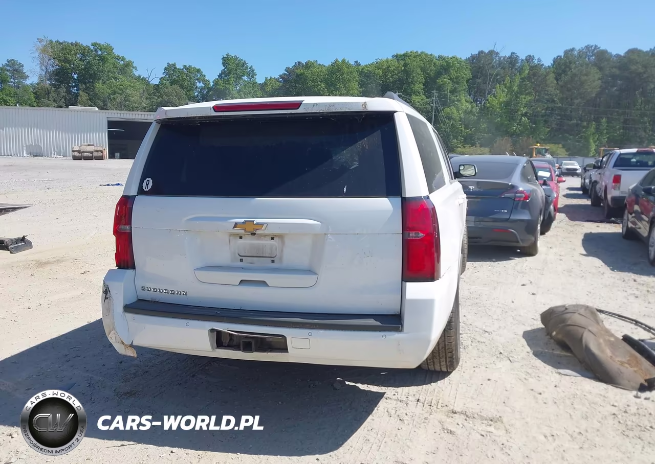 2019 Chevrolet Suburban Lt VIN:1GNSCHKCXKR356158 - 4