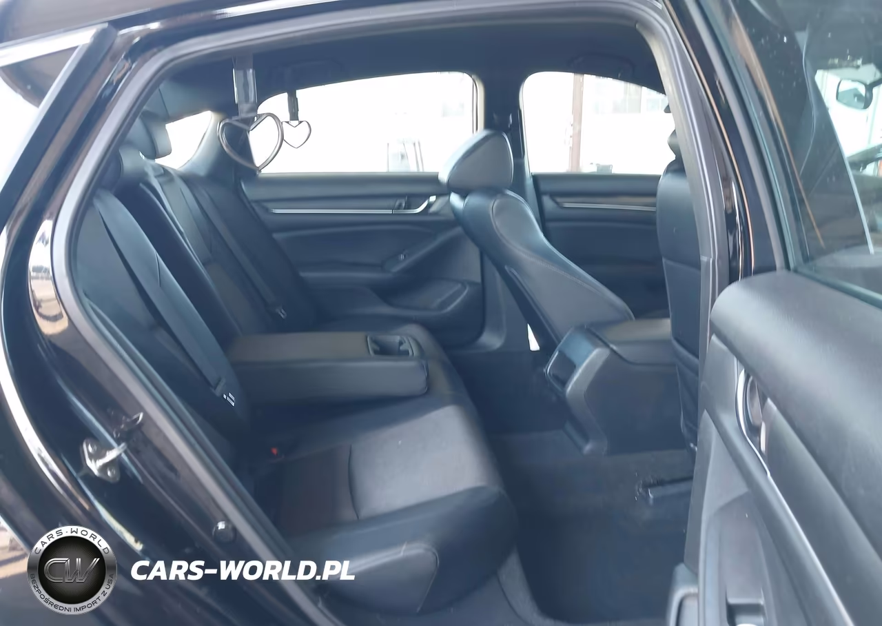 2018 Honda Accord Sport VIN:1HGCV1F36JA087728 - 8