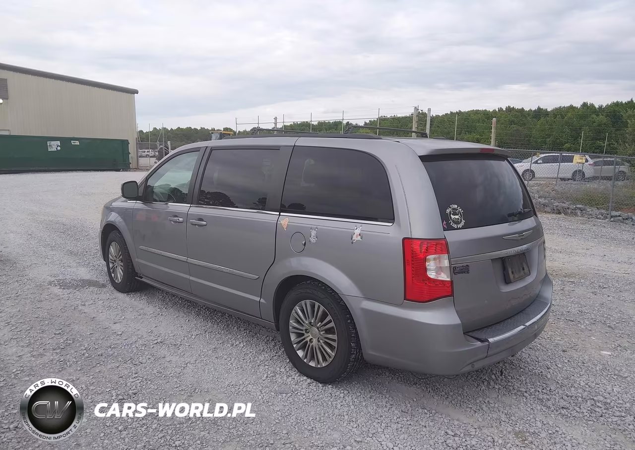 2013 Chrysler Town & Country Touring-L VIN:2C4RC1CG6DR753301 - 3