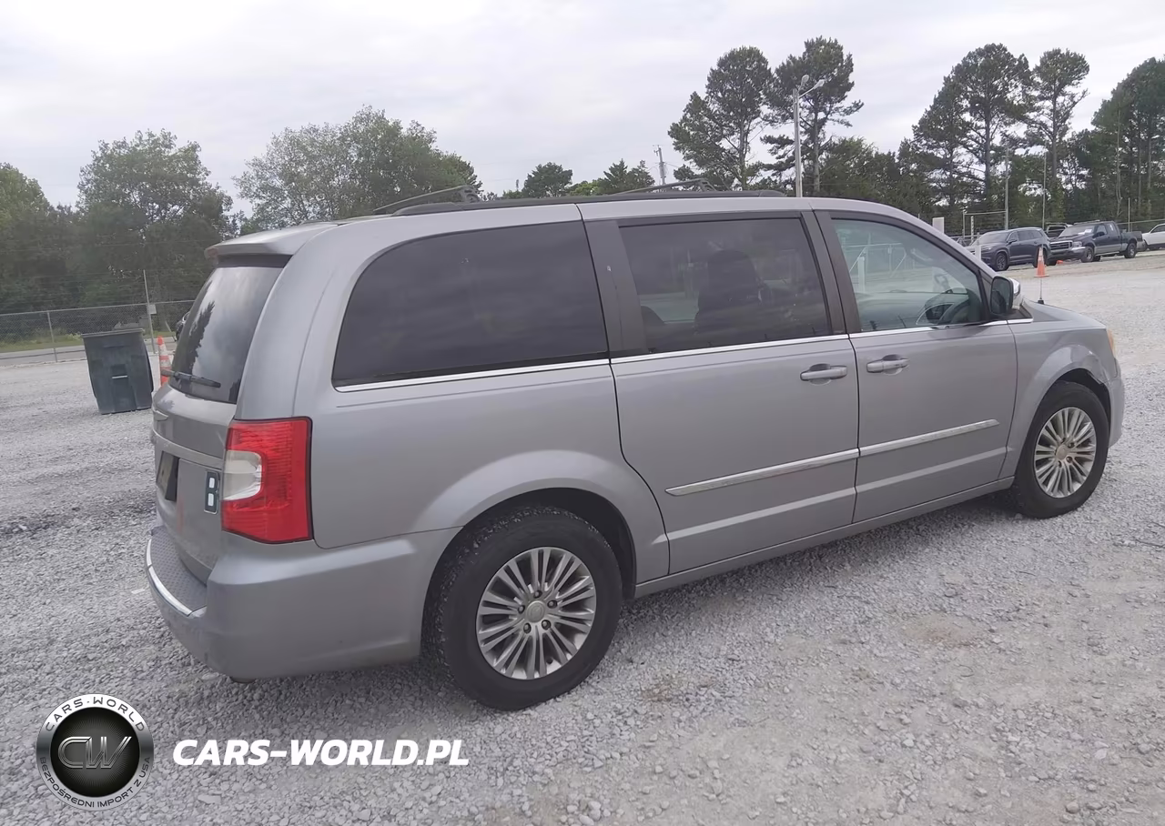 2013 Chrysler Town & Country Touring-L VIN:2C4RC1CG6DR753301 - 4