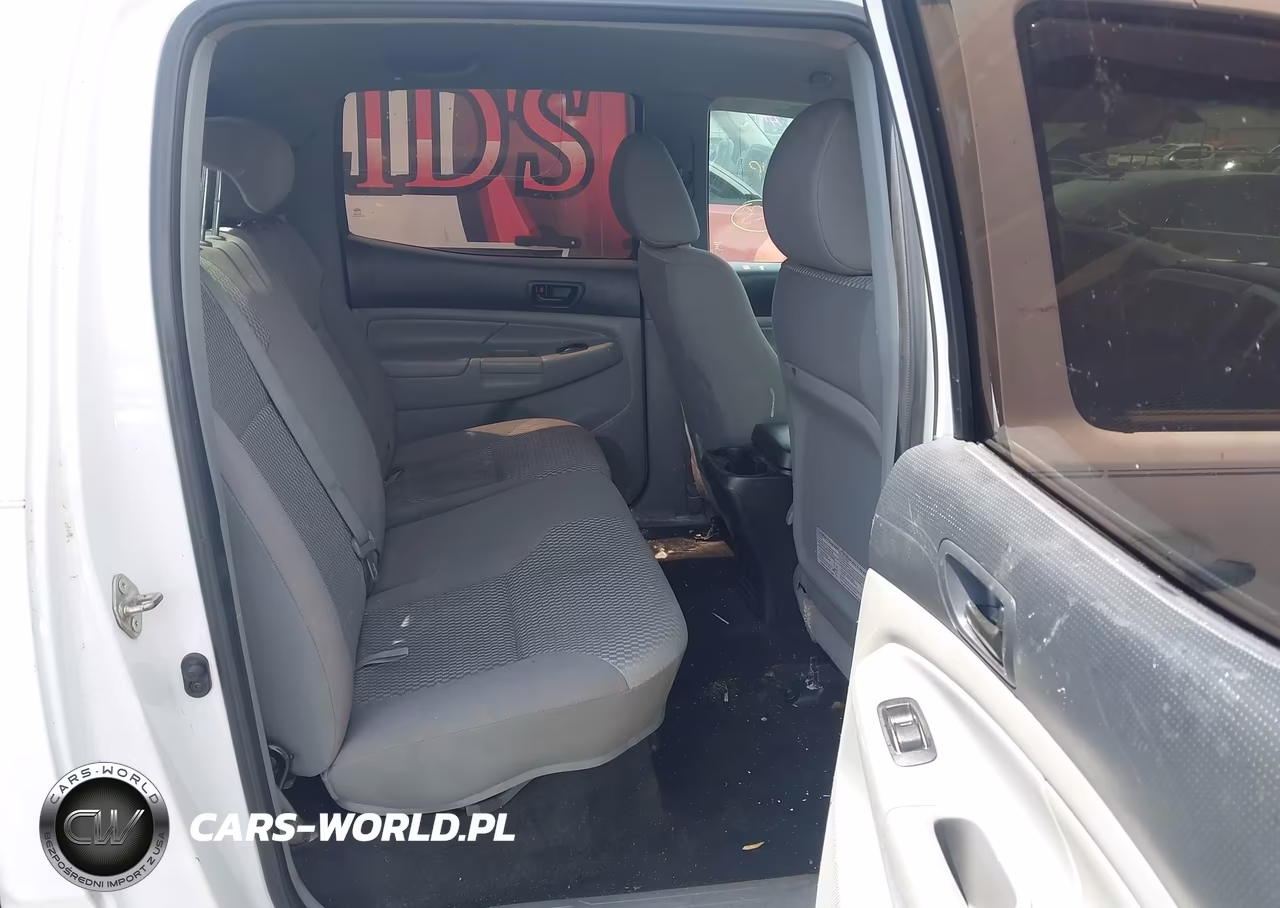 2015 Toyota Tacoma Base V6 VIN:5TFLU4EN5FX117814 - 8