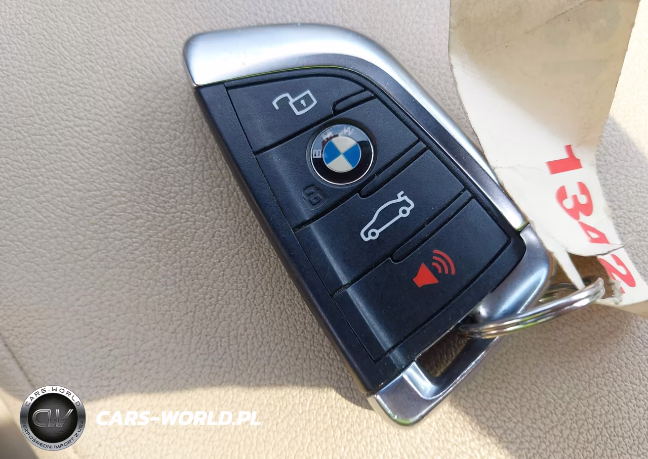 2020 BMW 330I VIN:3MW5R1J0XL8B06723 - 11