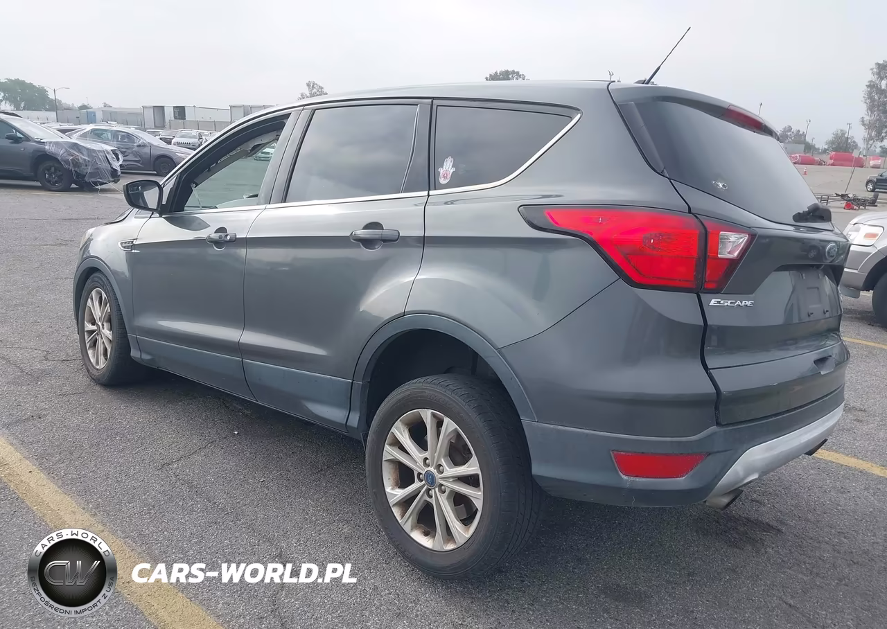2019 Ford Escape Se VIN:1FMCU0GD7KUBO6902 - 3