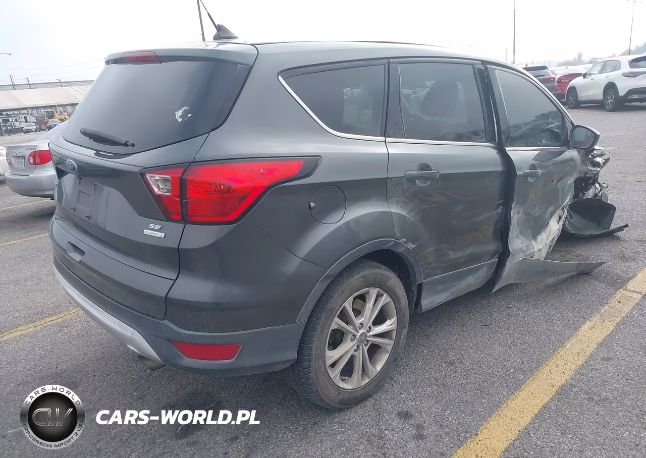 2019 Ford Escape Se VIN:1FMCU0GD7KUBO6902 - 4