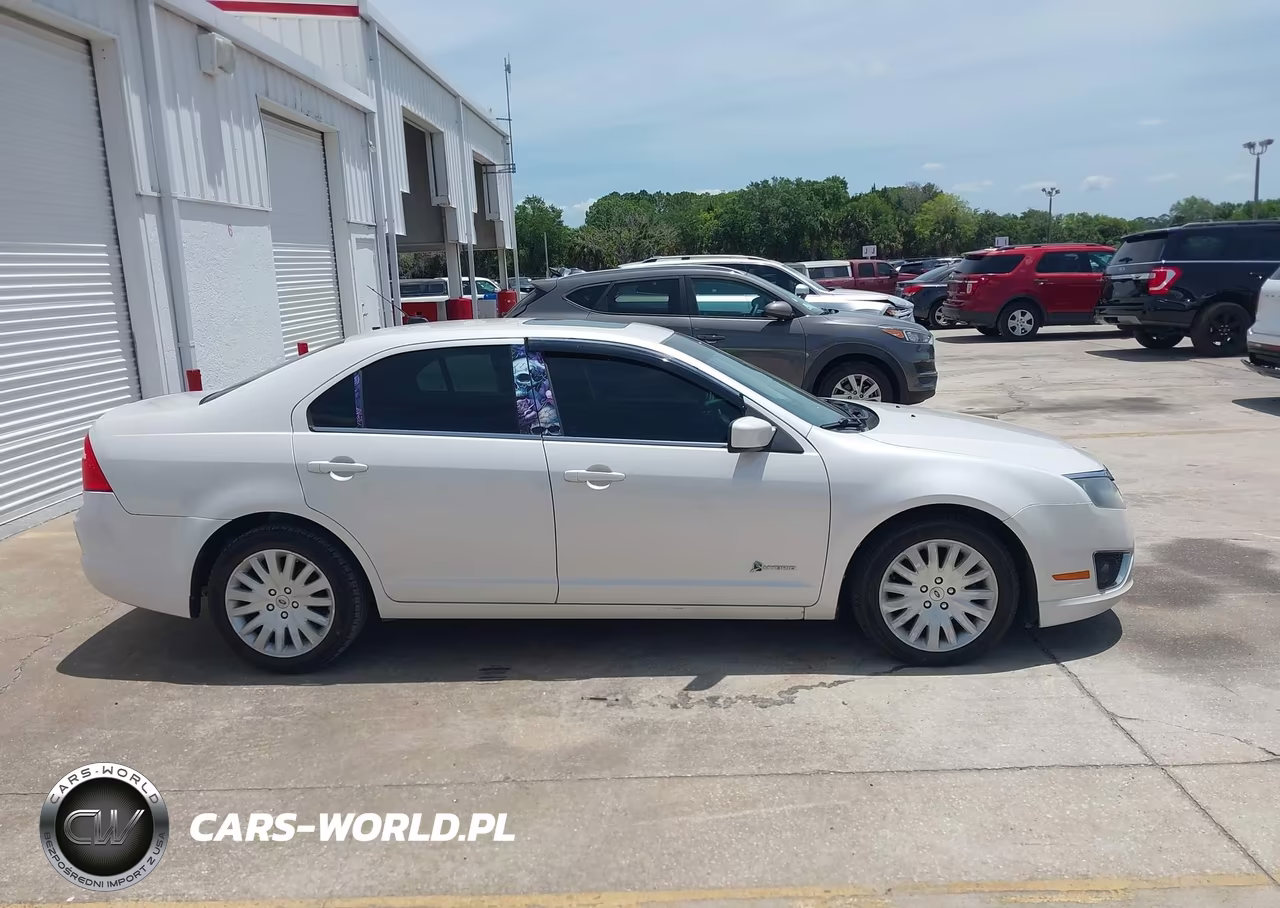 2010 Ford Fusion Hybrid VIN:3FADP0L32AR138925 - 13