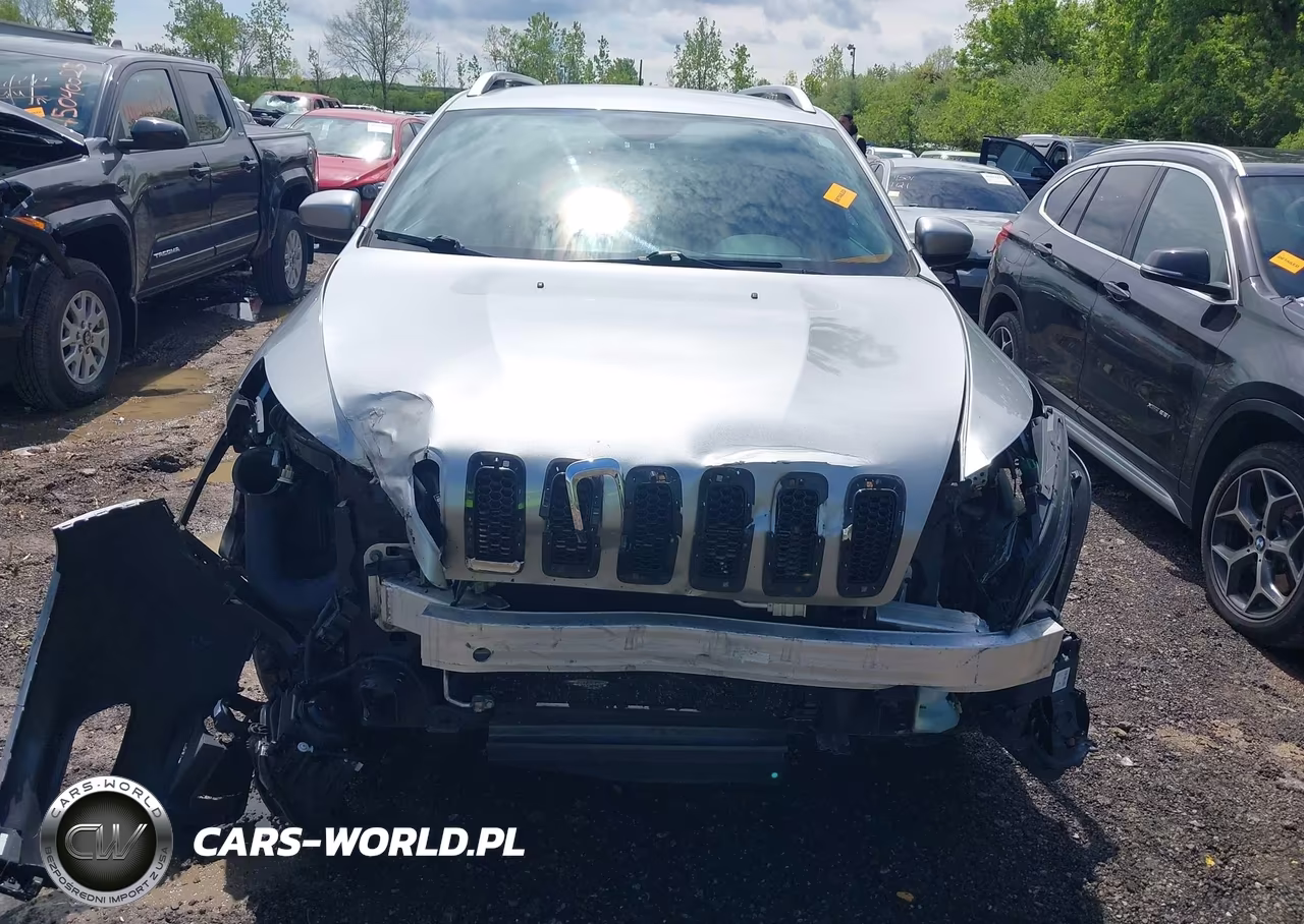 2014 Jeep Cherokee Latitude VIN:1C4PJMCS1EW169111 - 13