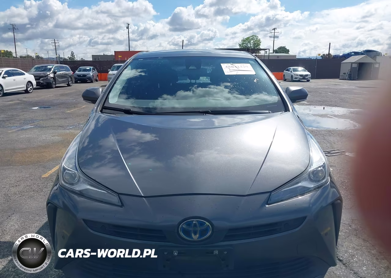 2021 Toyota Prius Le VIN:JTDKAMFU9M3130645 - 12