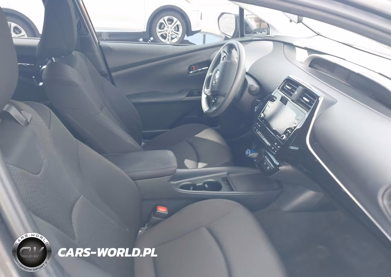 2021 Toyota Prius Le VIN:JTDKAMFU9M3130645 - 5
