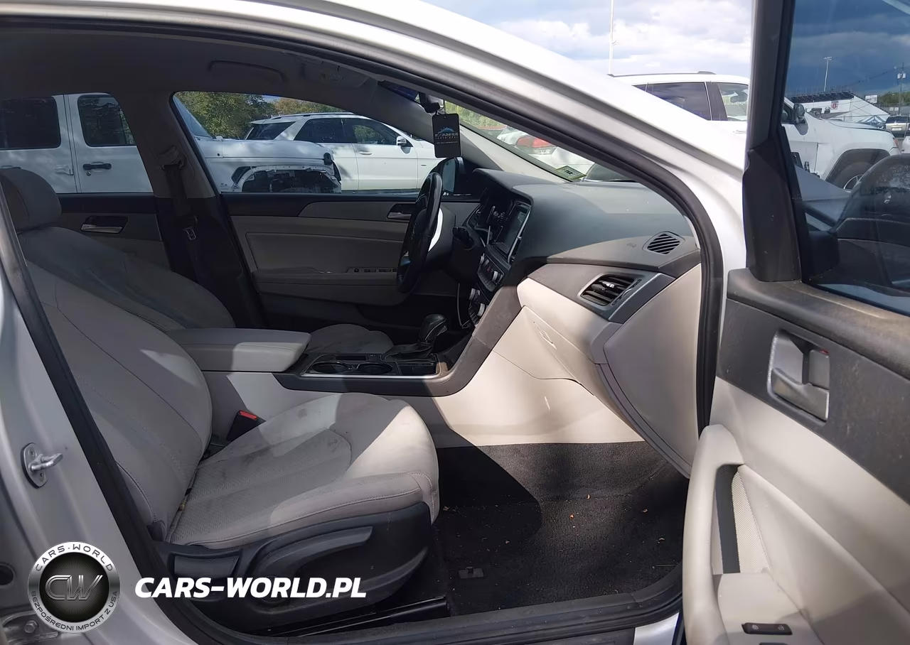 2018 Hyundai Sonata Sel VIN:5NPE34AF3JH678575 - 5