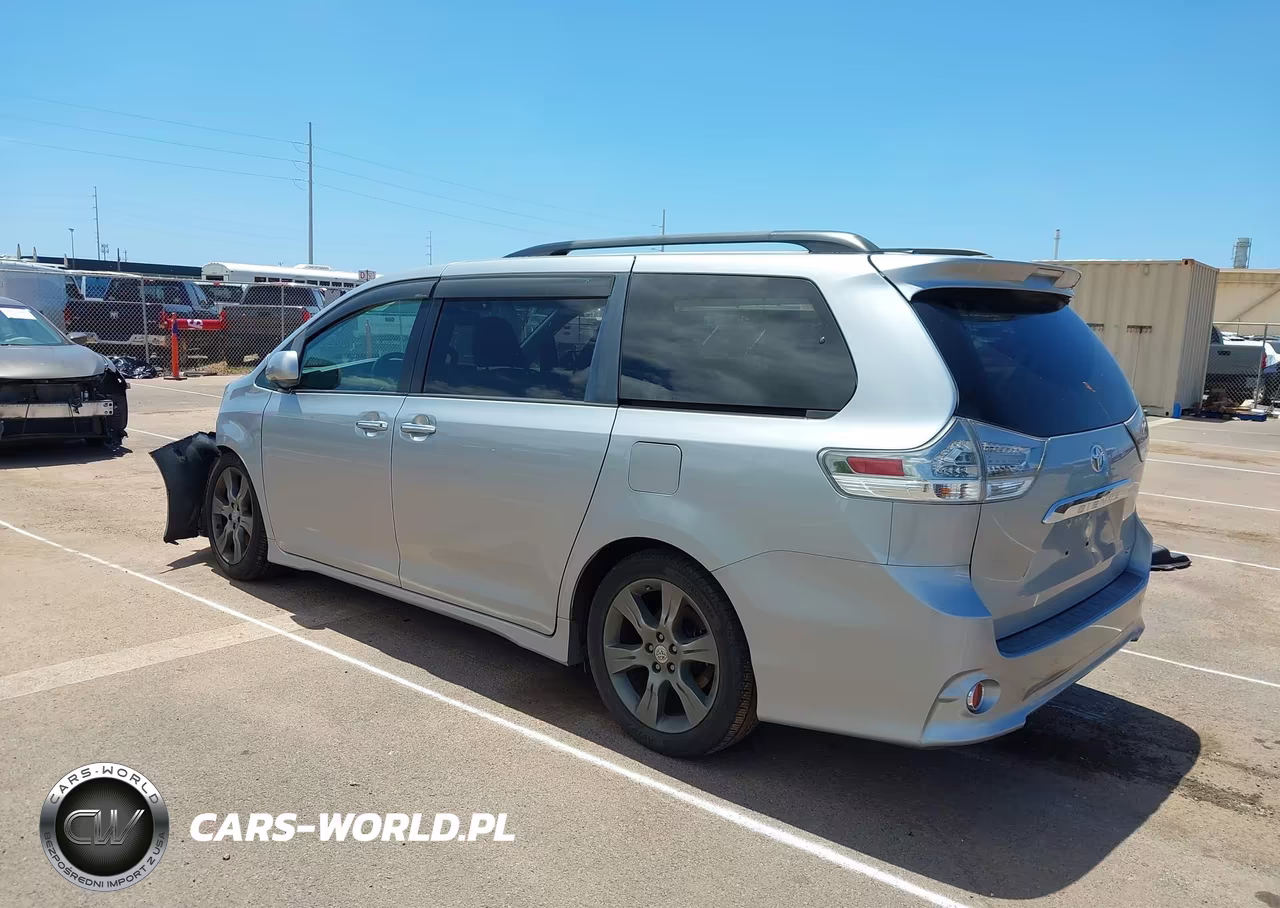 2015 Toyota Sienna Sport VIN:5TDXK3DC7FS618291 - 3