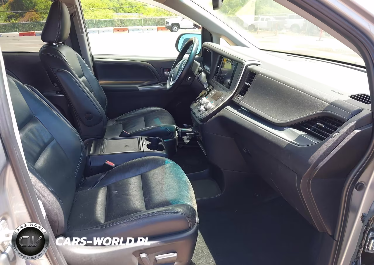 2015 Toyota Sienna Sport VIN:5TDXK3DC7FS618291 - 5