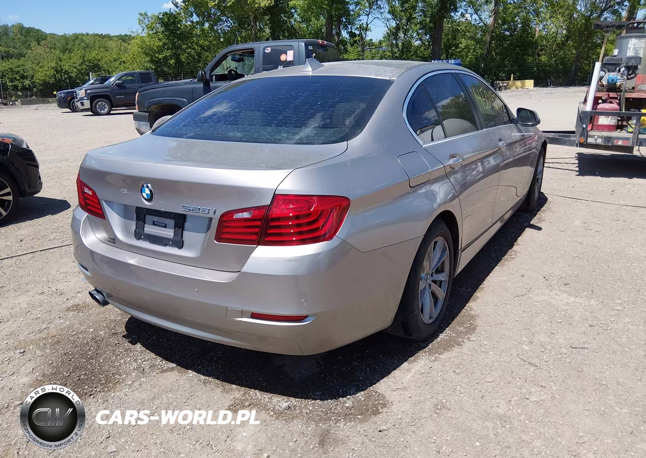 2015 BMW 528I VIN:WBA5A5C58FD517925 - 4