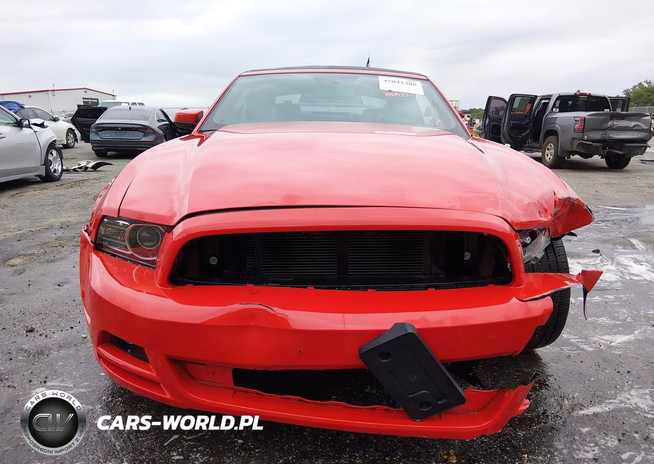 2014 Ford Mustang V6 Premium VIN:1ZVBP8EM3E5315073 - 12