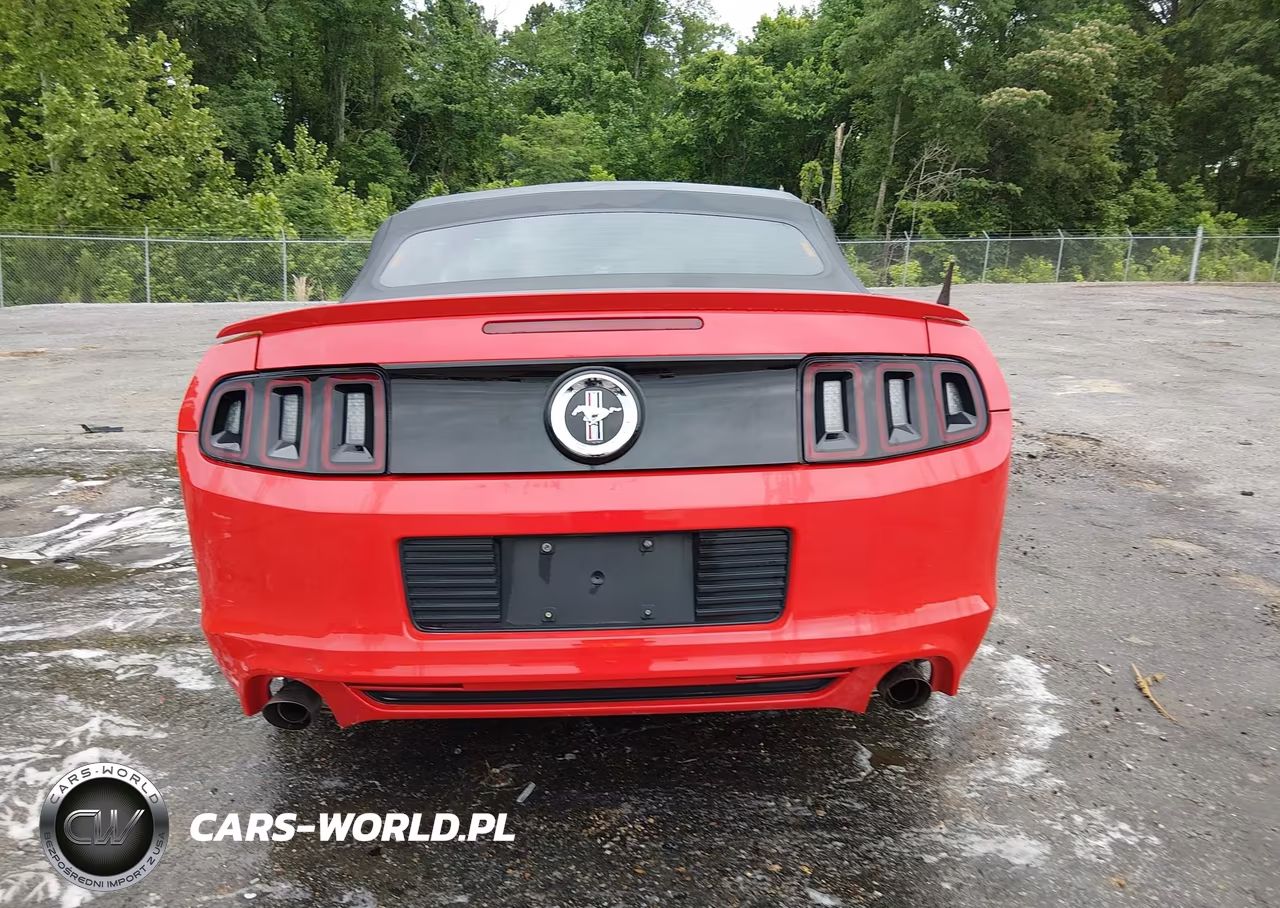 2014 Ford Mustang V6 Premium VIN:1ZVBP8EM3E5315073 - 16