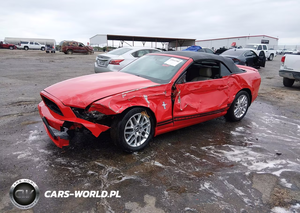 2014 Ford Mustang V6 Premium VIN:1ZVBP8EM3E5315073 - 2