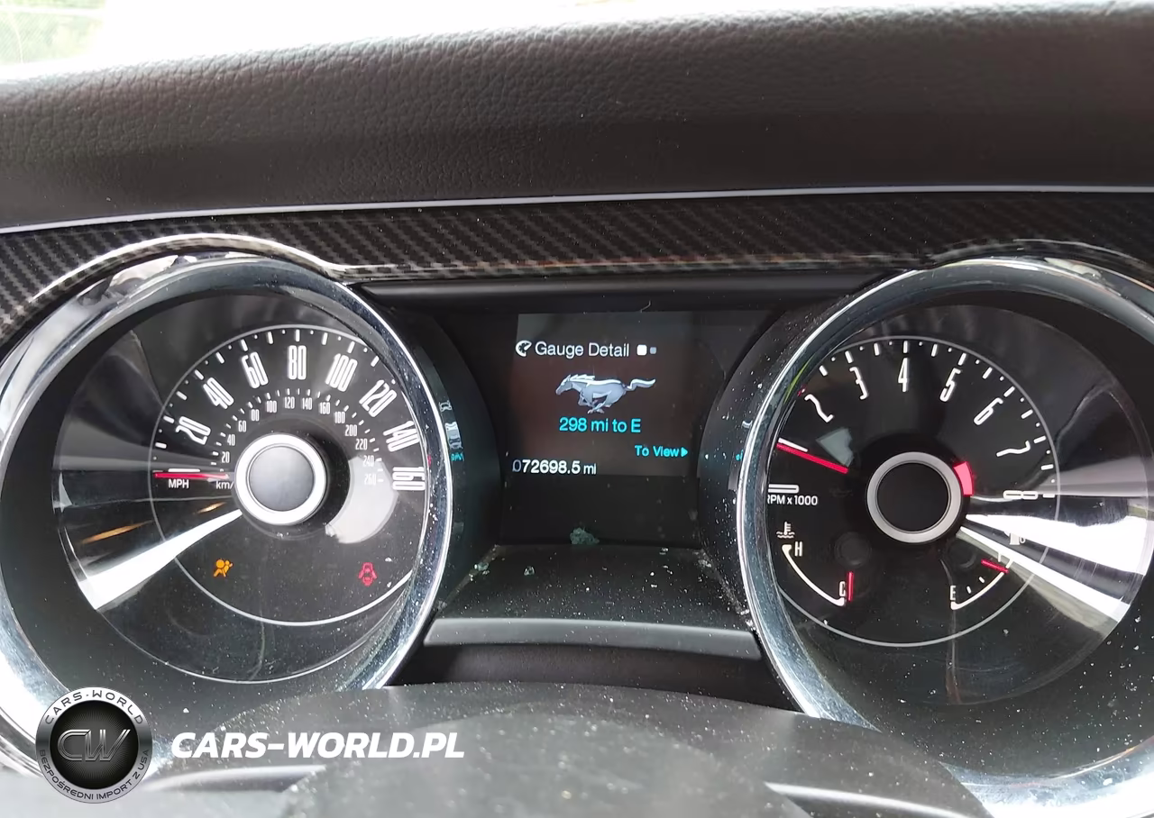 2014 Ford Mustang V6 Premium VIN:1ZVBP8EM3E5315073 - 7
