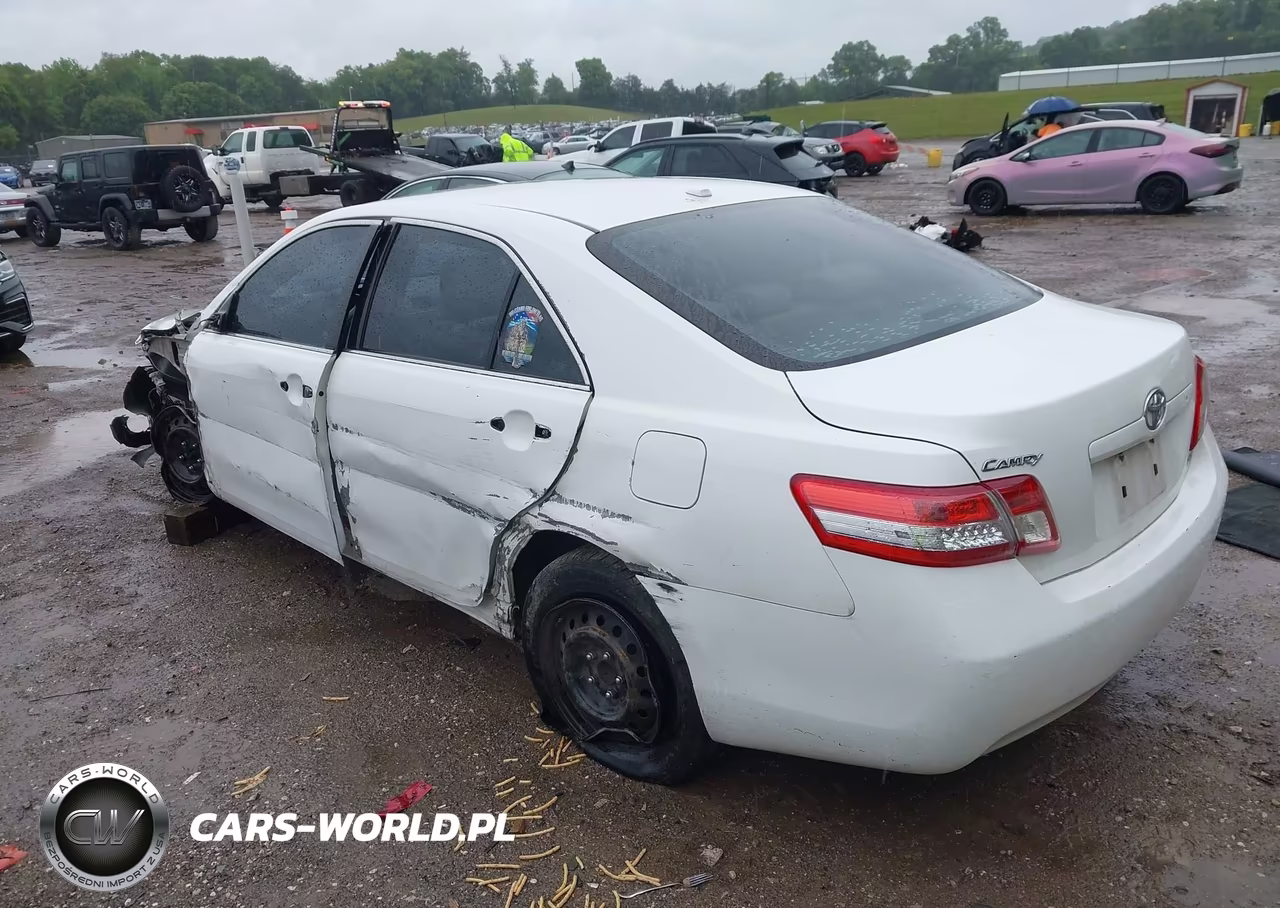 2010 Toyota Camry Le VIN:4T4BF3EK9AR058624 - 3