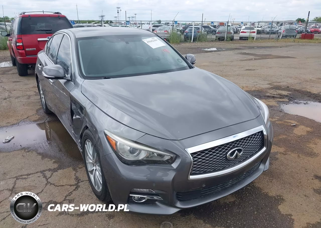 INFINITI Q50