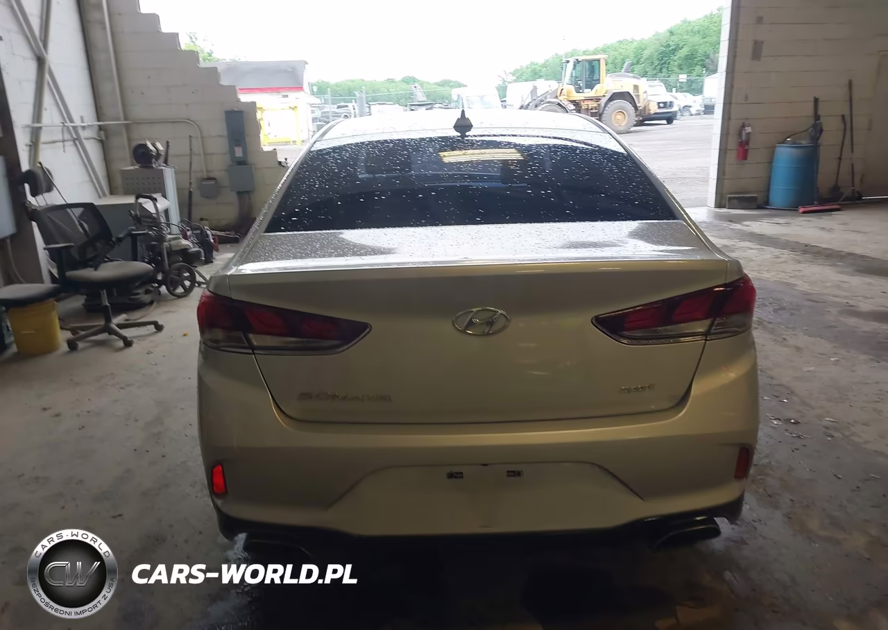 2018 Hyundai Sonata Sport VIN:5NPE34AF0JH606491 - 16