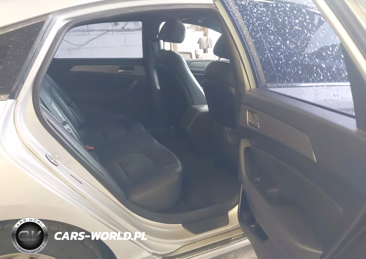 2018 Hyundai Sonata Sport VIN:5NPE34AF0JH606491 - 8