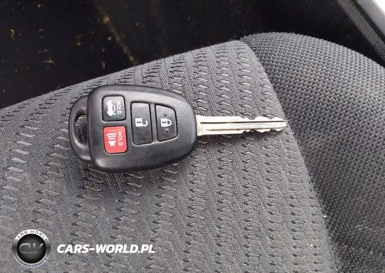 2015 Toyota Camry Le VIN:4T4BF1FK6FR477248 - 11