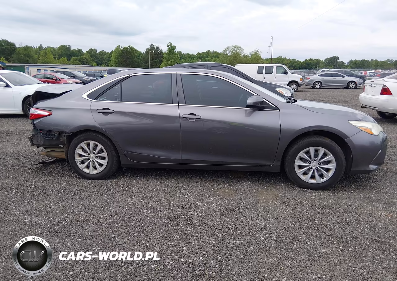 2015 Toyota Camry Le VIN:4T4BF1FK6FR477248 - 14