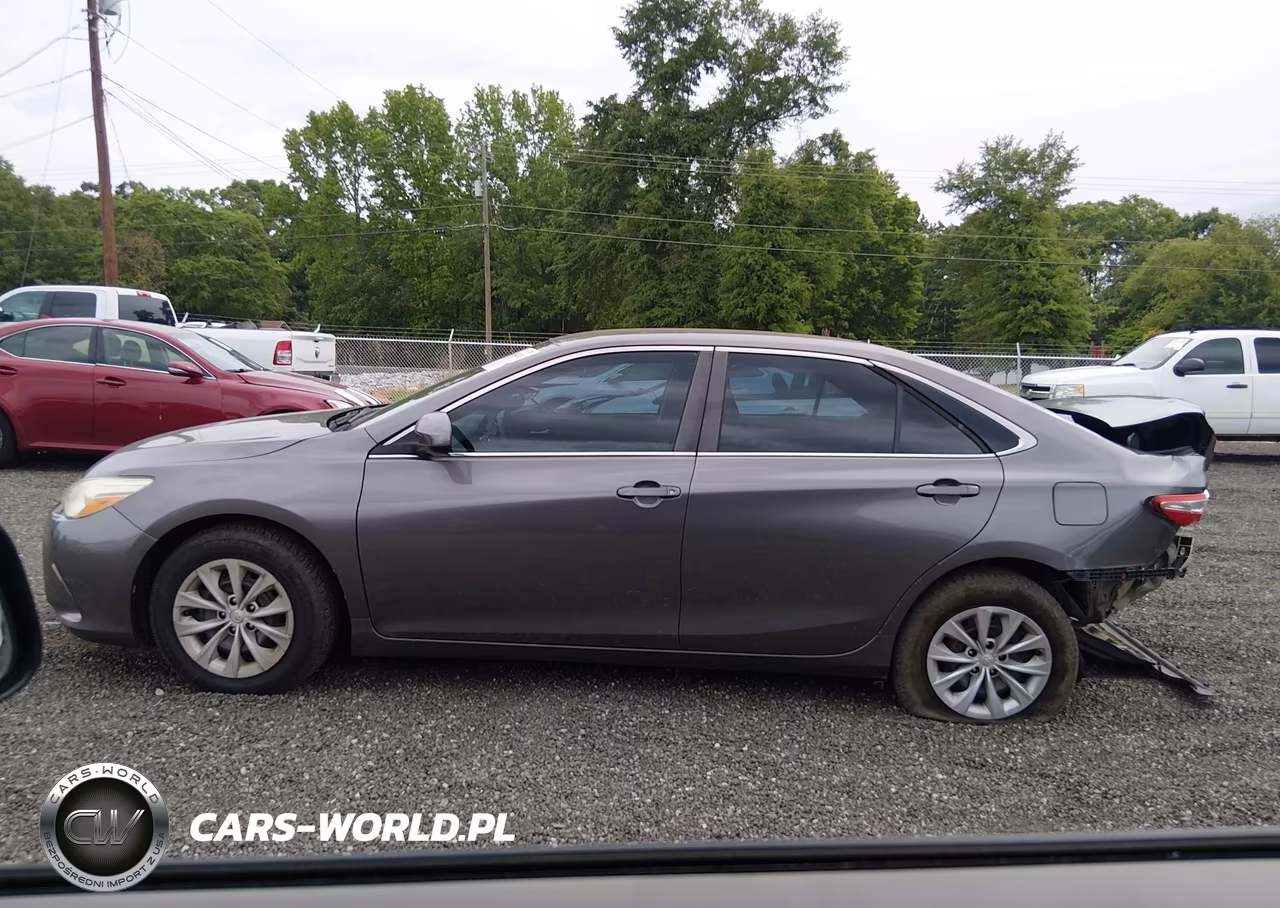 2015 Toyota Camry Le VIN:4T4BF1FK6FR477248 - 15