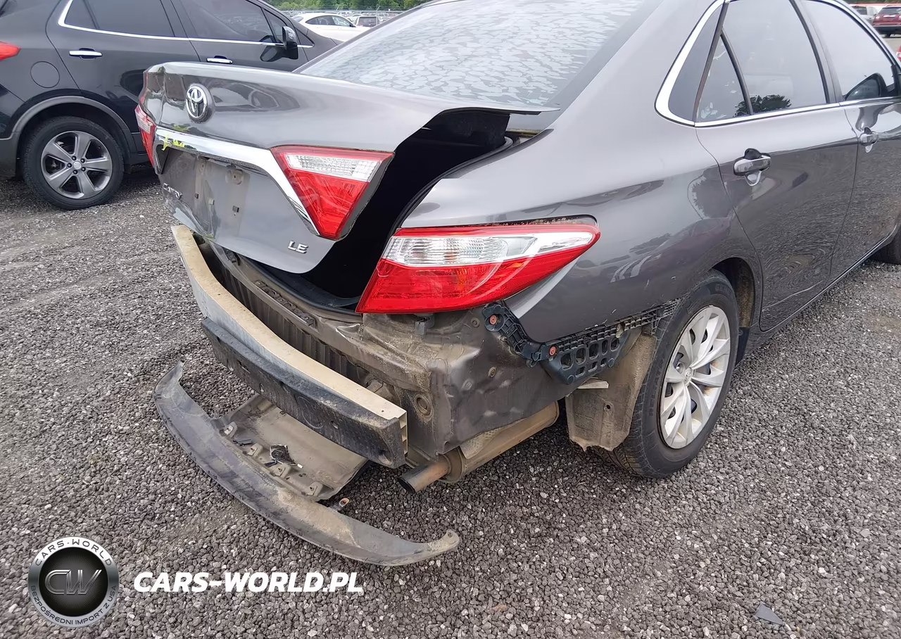 2015 Toyota Camry Le VIN:4T4BF1FK6FR477248 - 6