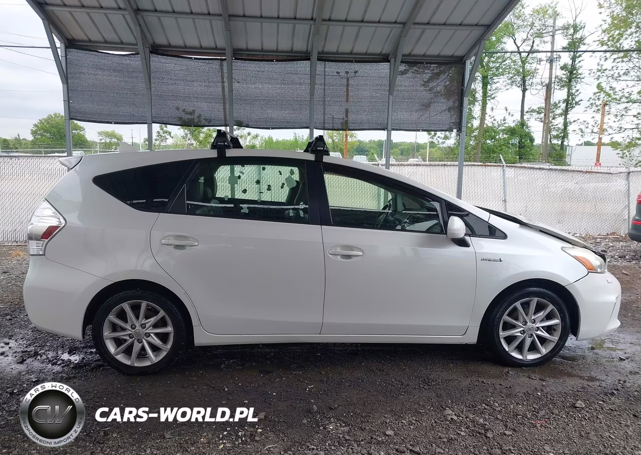 2013 Toyota Prius V Five VIN:JTDZN3EU7D3193211 - 13
