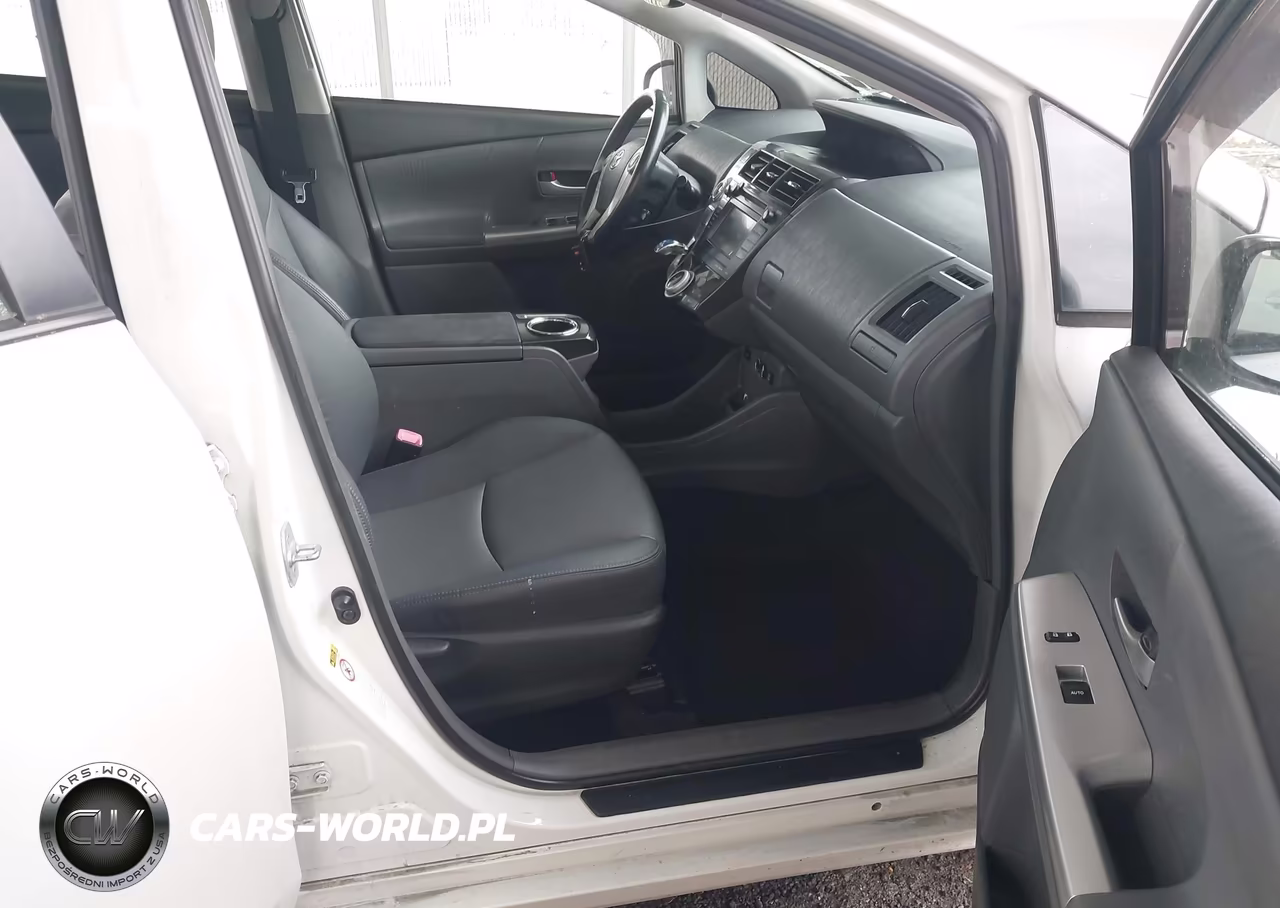 2013 Toyota Prius V Five VIN:JTDZN3EU7D3193211 - 5