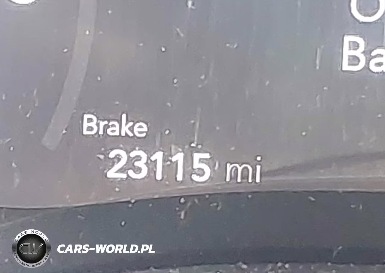 2021 Chrysler Pacifica Hybrid Pinnacle VIN:2C4RC1N74MR536133 - 15