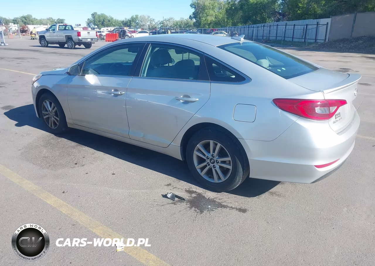 2016 Hyundai Sonata Se VIN:5NPE24AF5GH329378 - 3