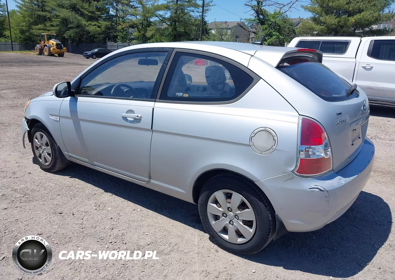 2011 Hyundai Accent Gs VIN:KMHCM3AC8BU202264 - 3