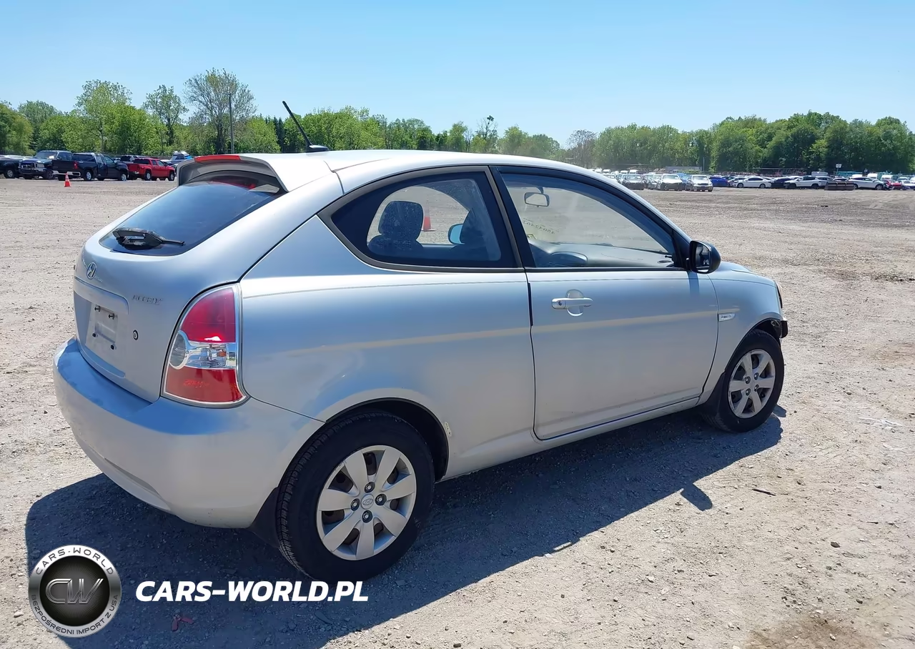 2011 Hyundai Accent Gs VIN:KMHCM3AC8BU202264 - 4