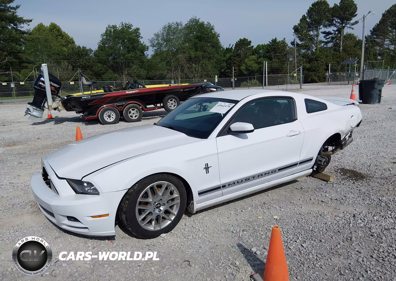 2014 Ford Mustang V6 Premium VIN:1ZVBP8AM4E5258842 - 2