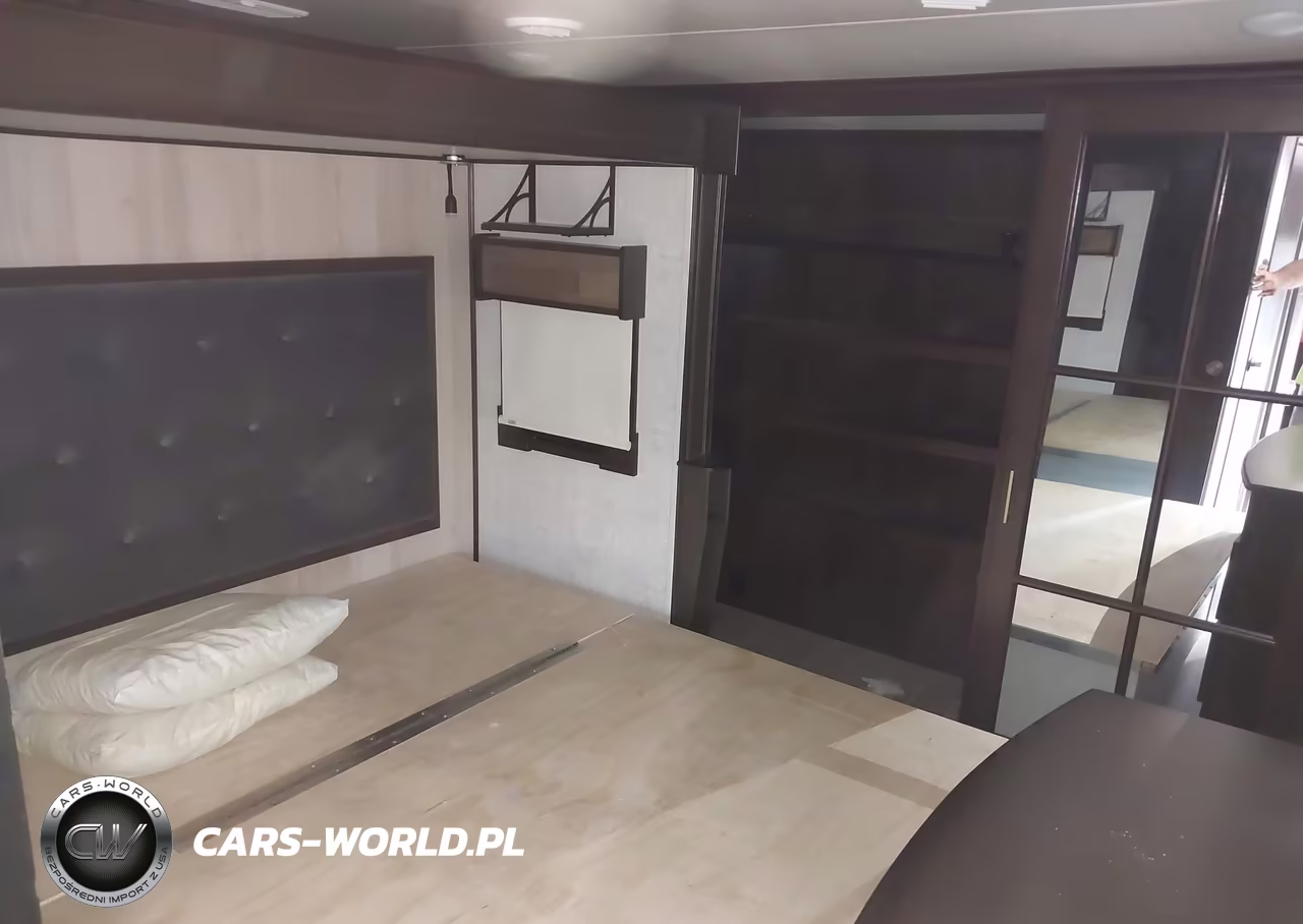 2020 Forest River Columbus 5W VIN:4X4FCMN28L6011035 - 5
