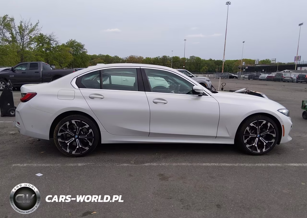 2025 BMW 330I xDrive VIN:3MW89CW05S8F08407 - 13
