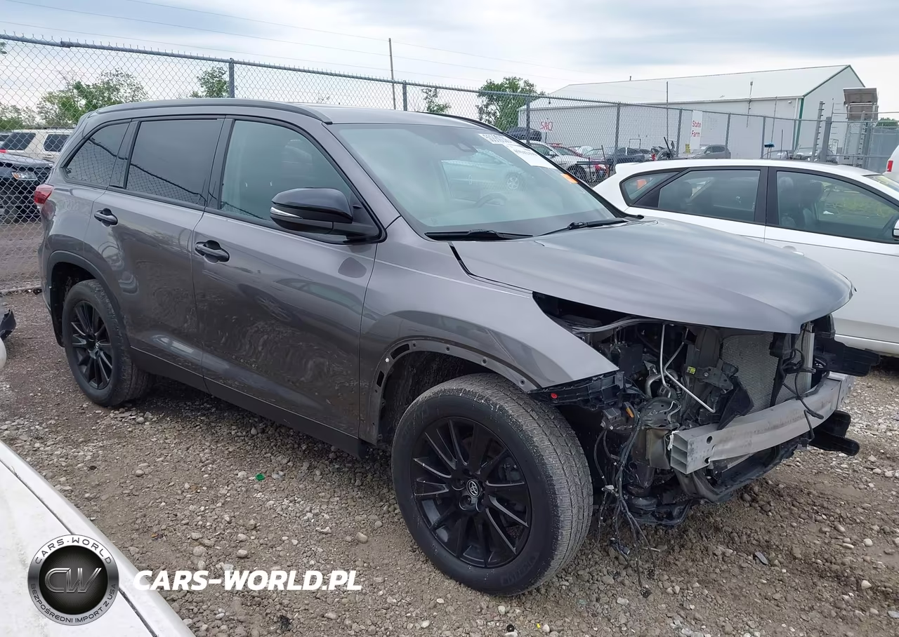2019 Toyota Highlander Se – zdjęcie 1 z 17