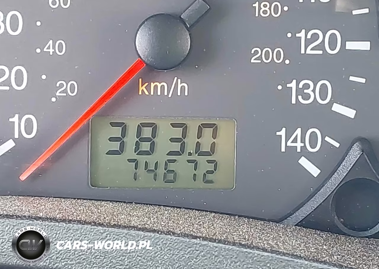 2005 Ford Focus Zx3 VIN:3FAFP31NX5R155170 - 15