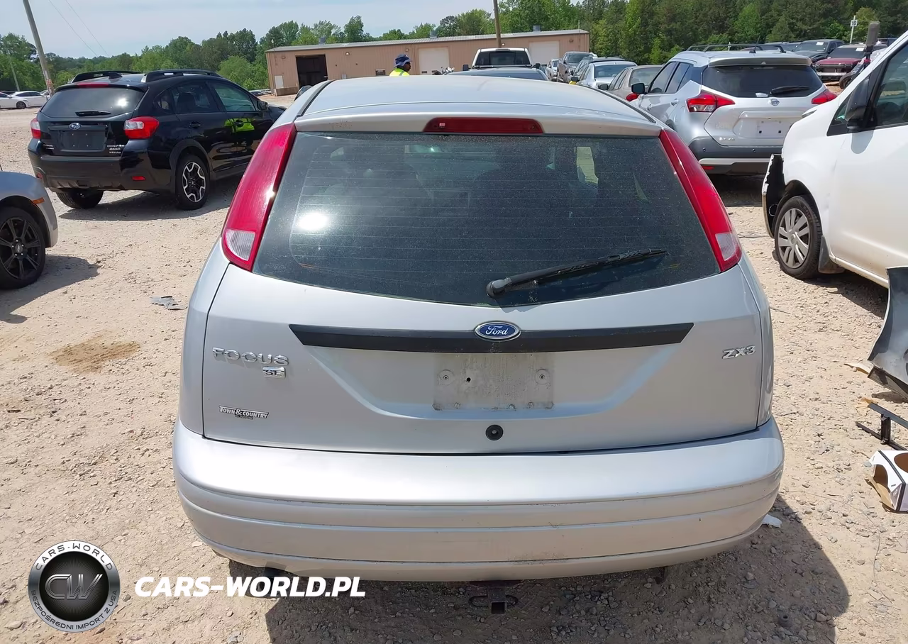 2005 Ford Focus Zx3 VIN:3FAFP31NX5R155170 - 16