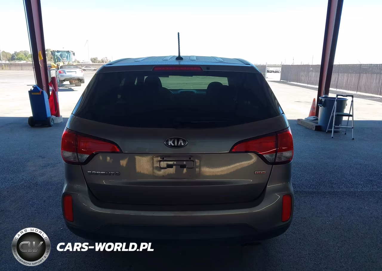 2015 Kia Sorento Lx VIN:5XYKT3A64FG625752 - 17