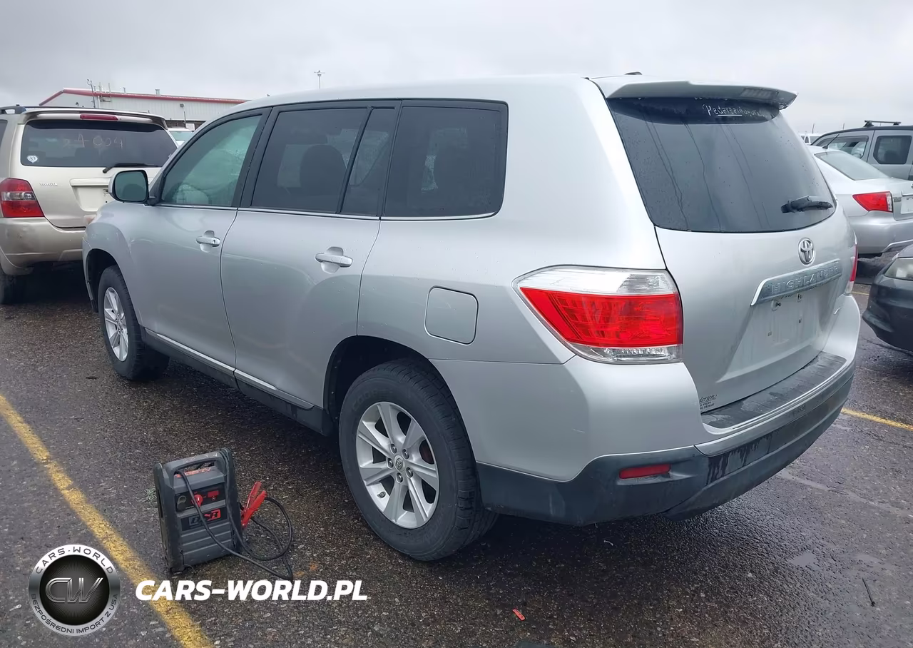 2012 Toyota Highlander Base V6 VIN:5TDBK3EH5CS122051 - 3