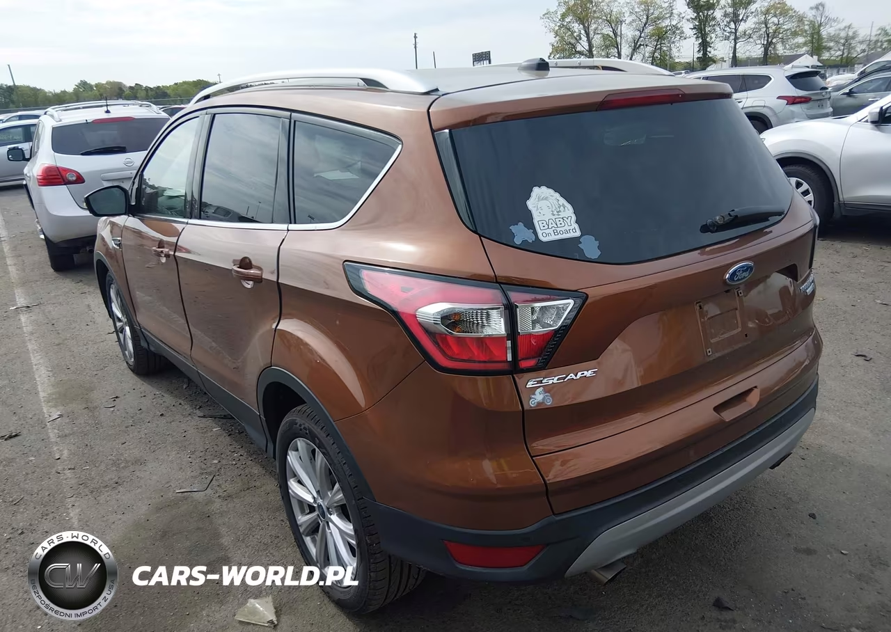 2017 Ford Escape Titanium VIN:1FMCU9J9XHUC41762 - 3