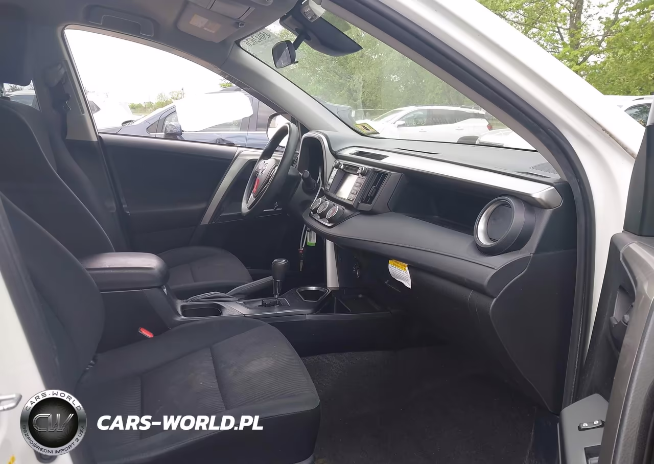 2017 Toyota Rav4 Le VIN:JTMBFREV1HJ143142 - 5