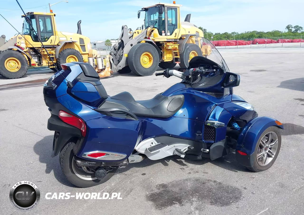 2010 Can-Am Spyder Roadster Rt VIN:2BXJBKC17AV000994 - 4