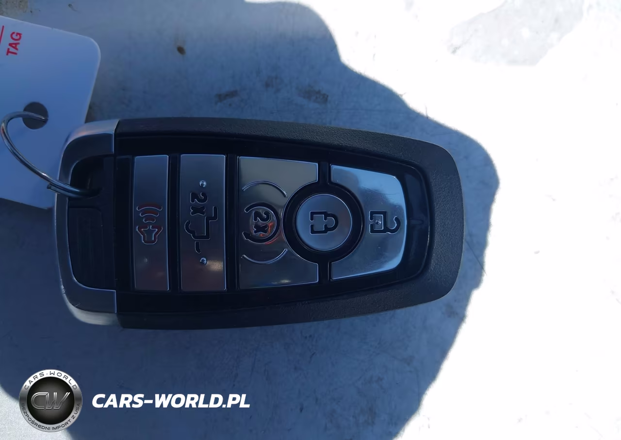 2022 Ford F-250 Lariat VIN:1FT8W2BT2NEC60978 - 11